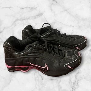 Nike Shox Womens Sneakers Gray Pink  Youth Size 6Y (479)